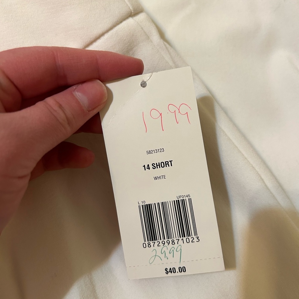 Kim Rogers white straight through hip and thigh pants- NWT - Picture 5 of 7